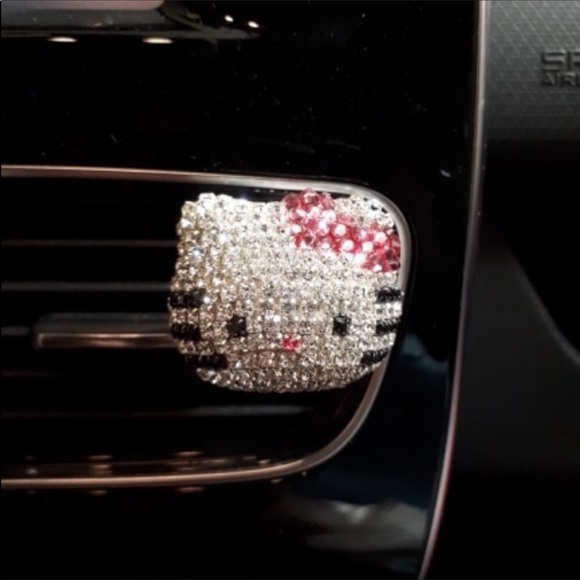 Hello kitty crystal car air freshener - Picture 2 of 7
